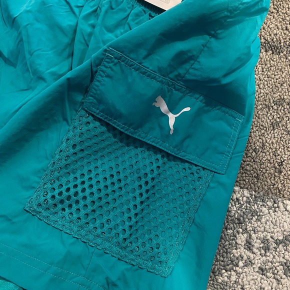 Puma Teal Activewear Shorts NEW Women's Size Large - Picture 3 of 5